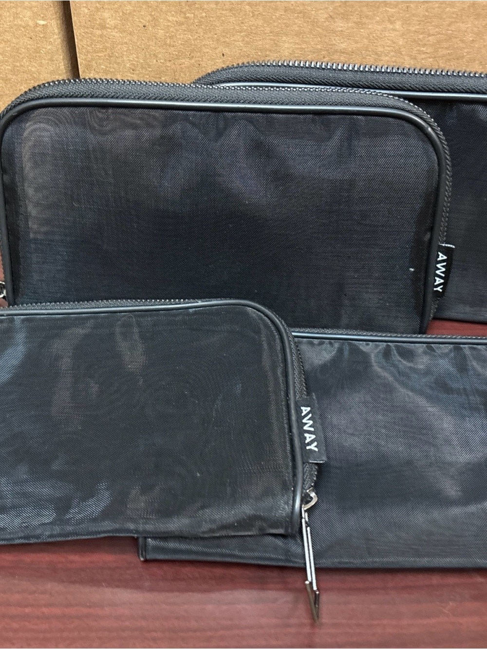 Away Brand Travel Luggage Mesh Packing Cubes Bags Pouches Toiletries Set Of 4